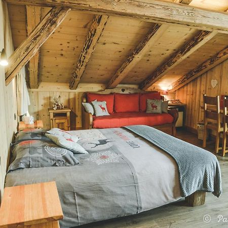 La Grange D'Aldare Chambres D'Hotes Комблу Экстерьер фото
